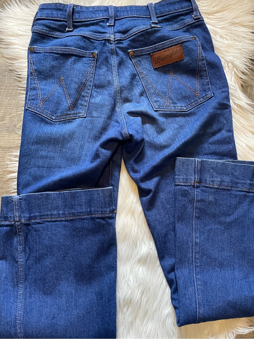 Wrangler Retro Women’s Blue Wide-Leg Trouser Jeans - Flared Hem - Picture 2 of 5